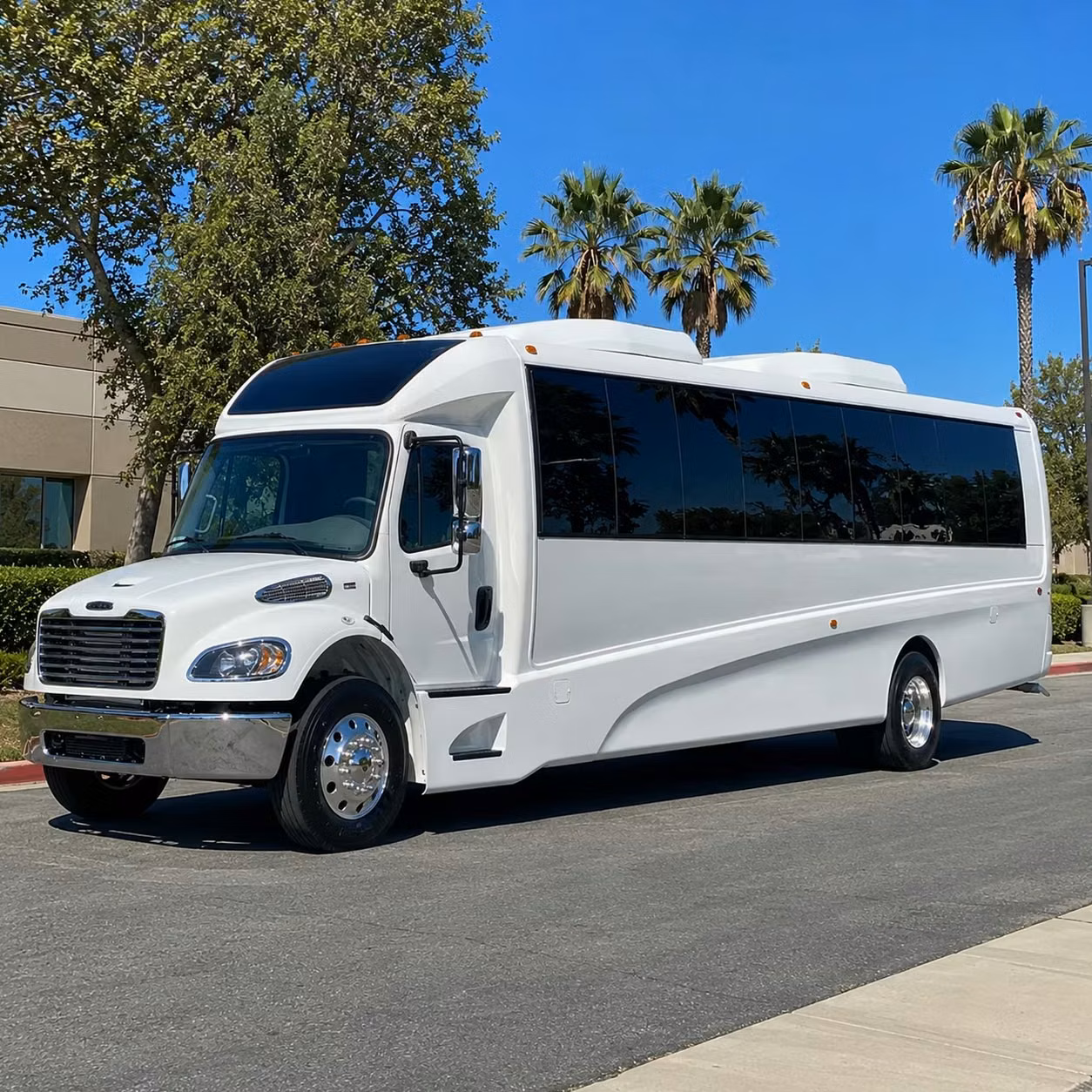 modesto 30 passenger minibus rental