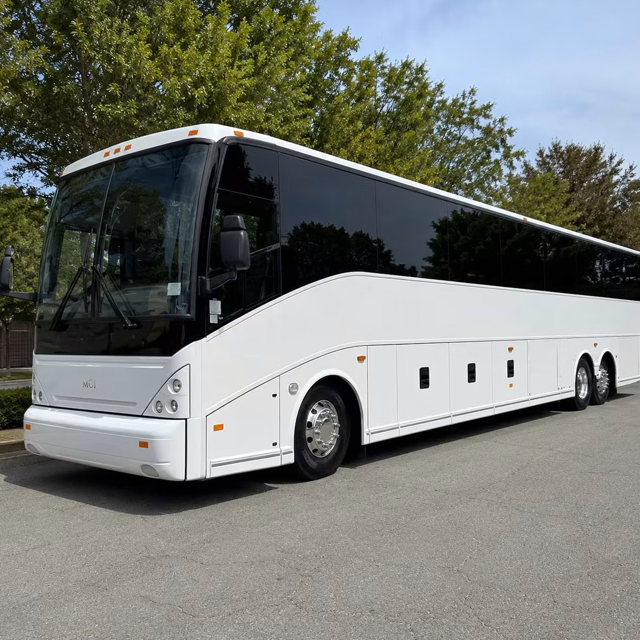 you can find and book airport transportation in modesto and any nearby city